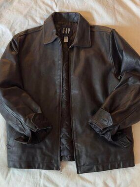 VINTAGE MENS GAP LEATHER JACKET